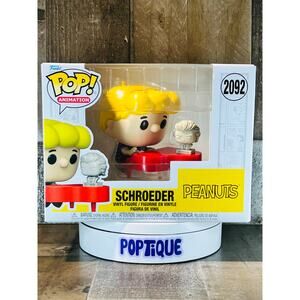 Peanuts Schroeder Playing Piano Premium Funko Pop! #2092
